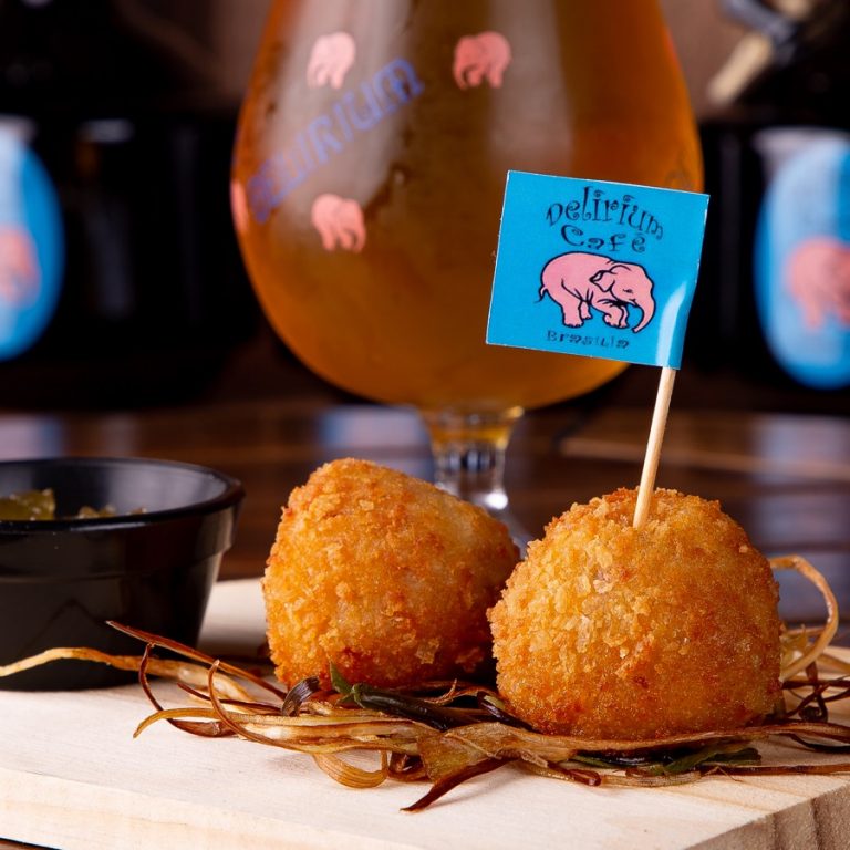 Delirium cafe brasilia cardapio  px